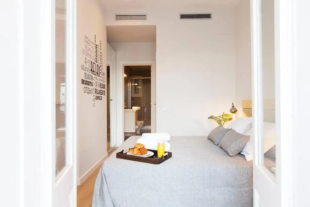 Perfectly Located 4Bed 4Bath Apartment In Eixample Barcelona