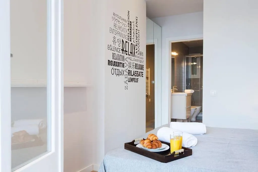Perfectly Located 4Bed 4Bath Apartment In Eixample Barcelona